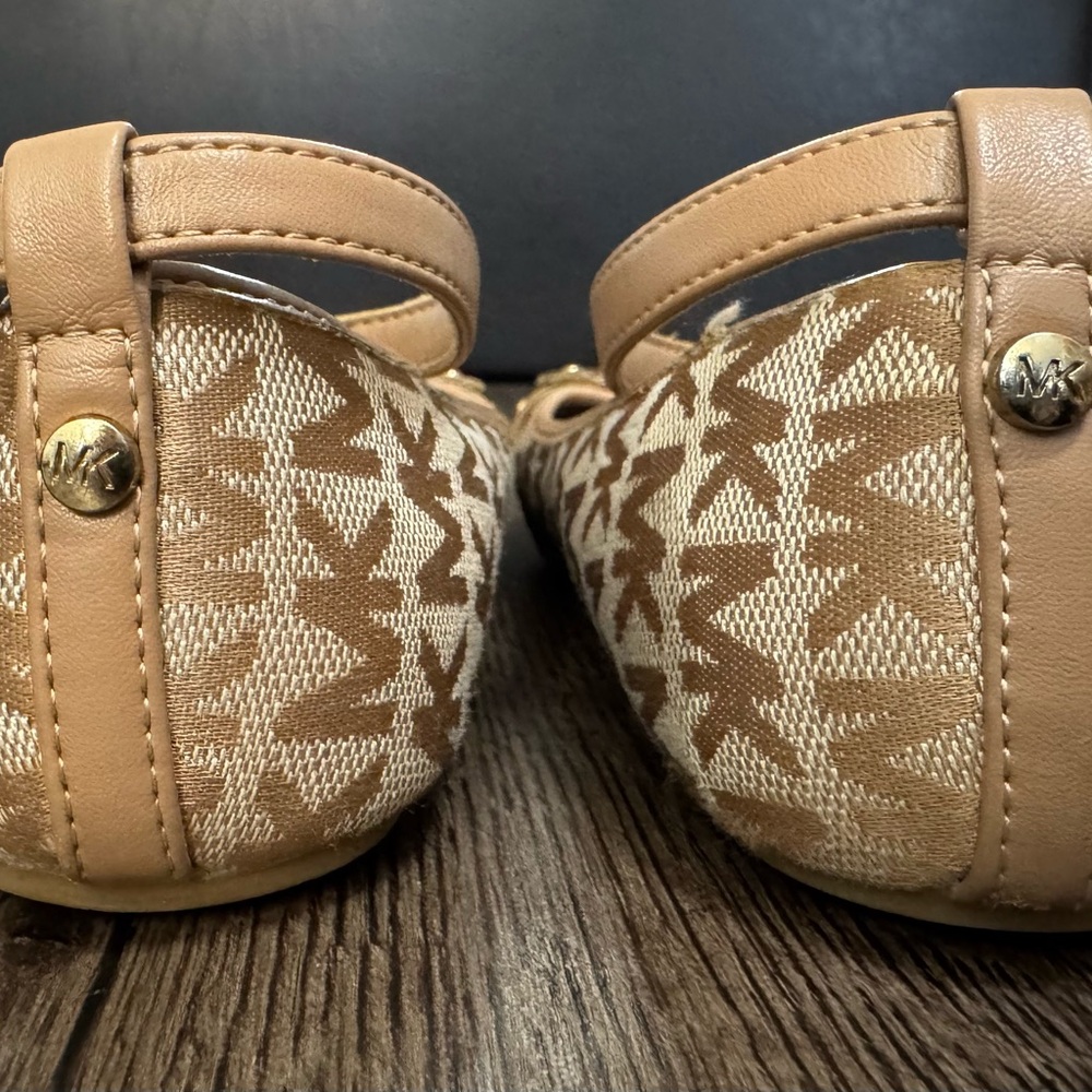 Worn once. - Michael Kors Jinny 3 Girls Ballet shoes